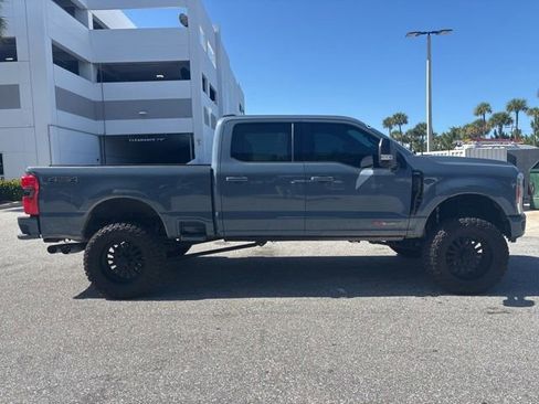 Used 2023 Ford F250 Lariat w/ Lariat Ultimate Package AWD/4WD image 2
