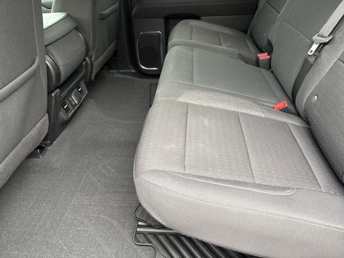 Used 2024 Chevrolet Silverado 1500 LT AWD/4WD image 25