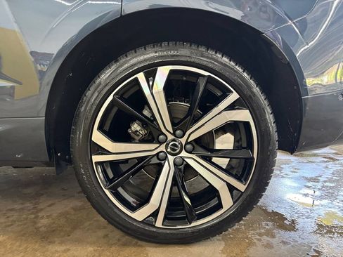 Certified 2023 Volvo XC60 B5 Ultimate AWD/4WD image 32