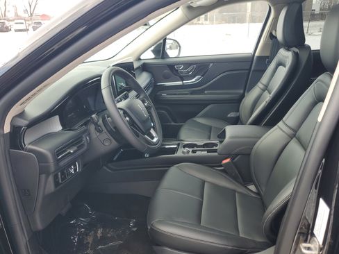 New 2026 Lincoln Corsair Premiere image 12