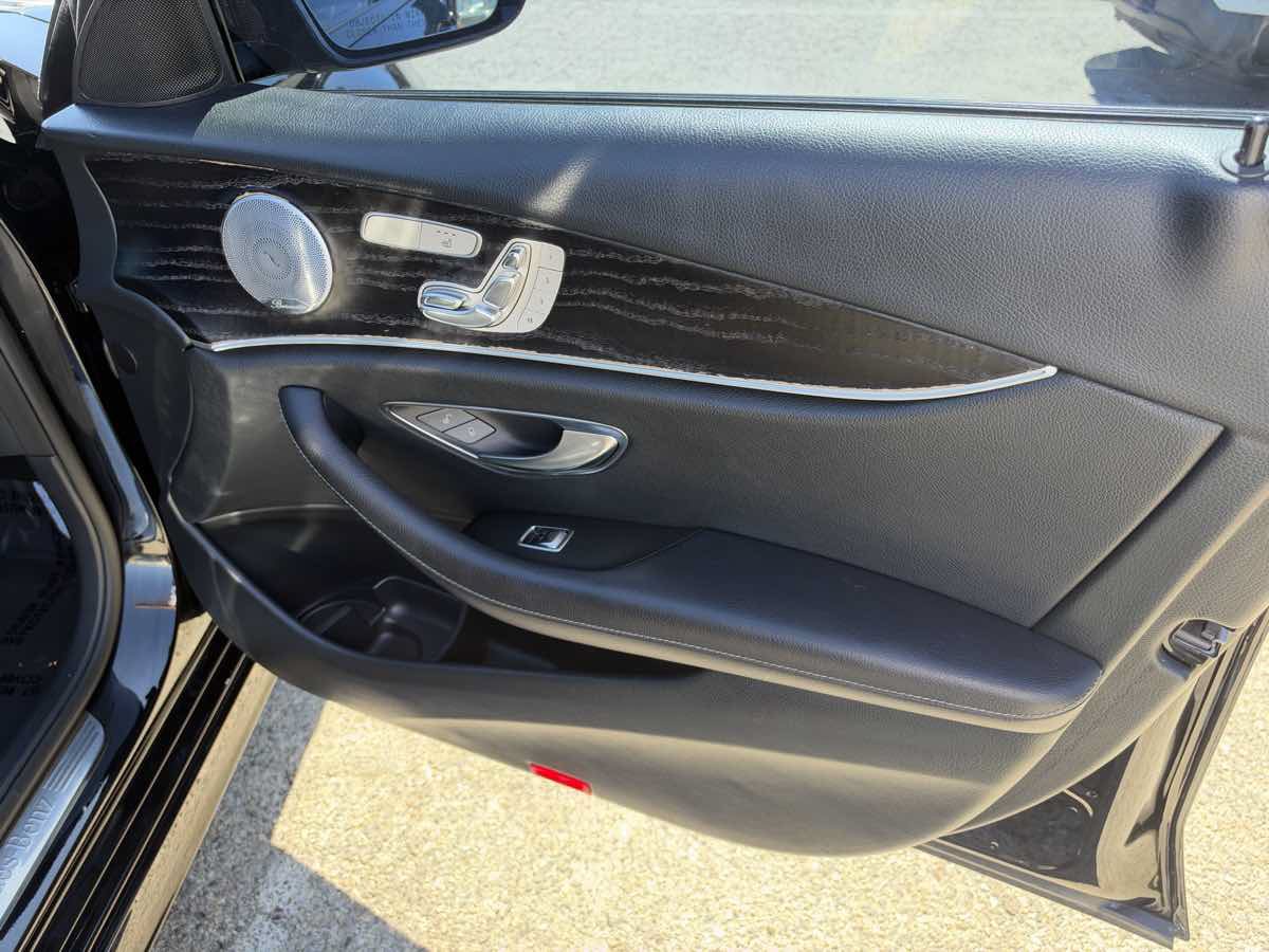 Used 2018 Mercedes-Benz E 300 image 15