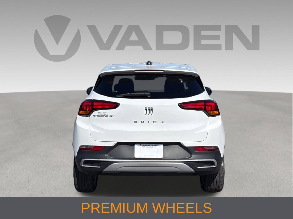 Used 2024 Buick Encore GX Preferred w/ Comfort Package FWD image 12