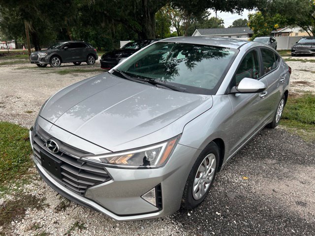 Used 2020 Hyundai Elantra SE FWD image 2