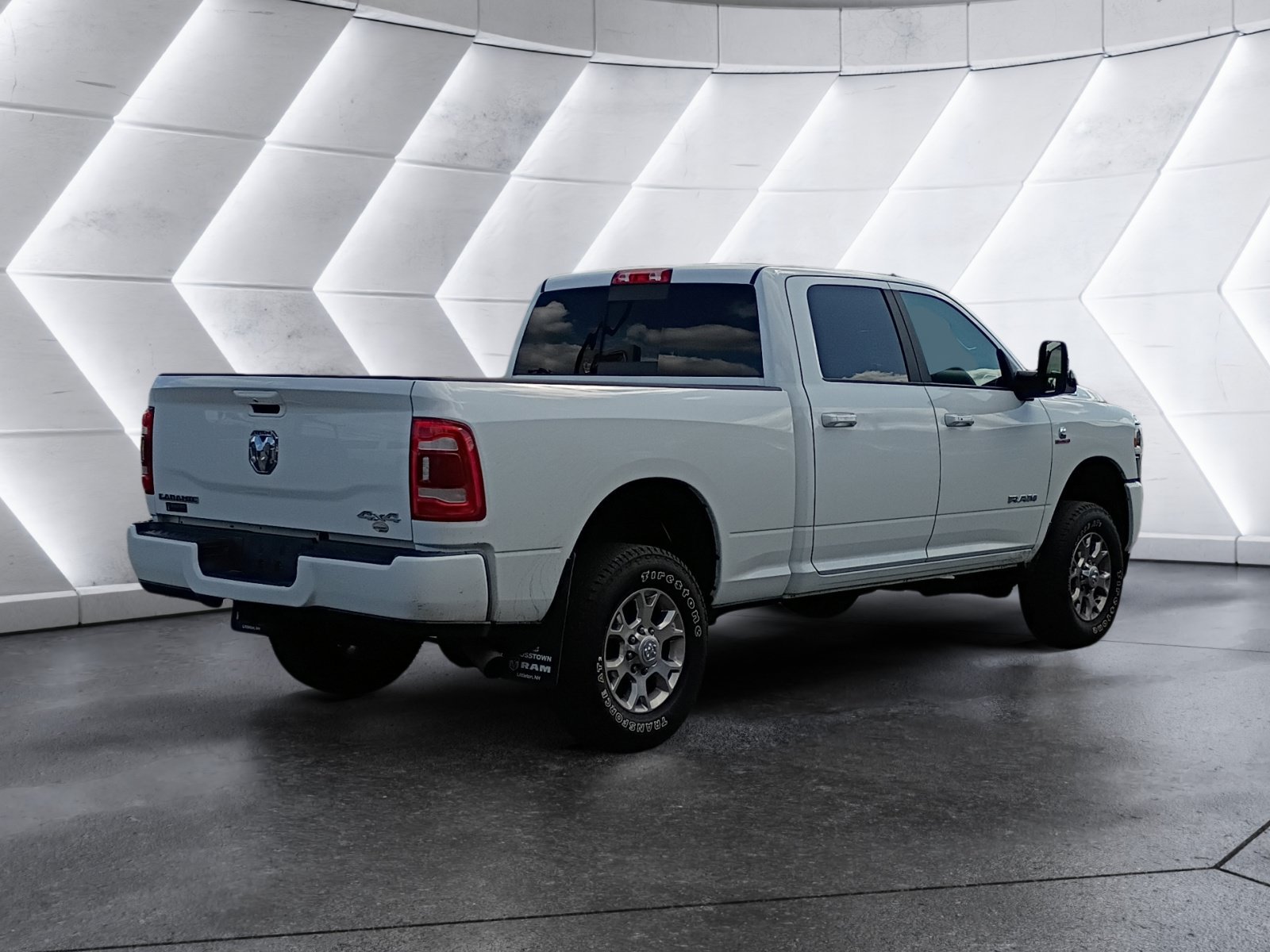 Used 2024 RAM 2500 Laramie w/ Safety Group AWD/4WD image 7