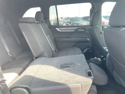 Used 2025 GMC Acadia Elevation FWD image 16