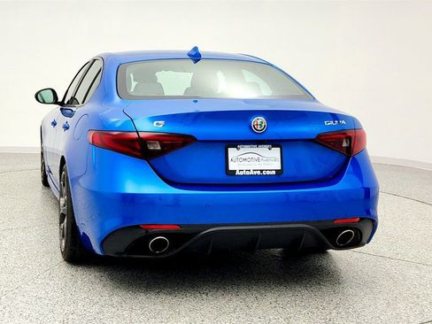 Used 2018 Alfa Romeo Giulia Ti Sport w/ Quick Order Package 22U Sport image 6