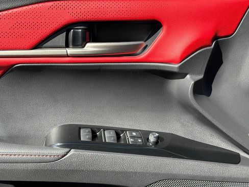 Used 2025 Toyota Camry XSE w/ Premium Plus Package image 27