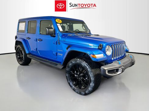 Used 2022 Jeep Wrangler Unlimited Sahara image 1