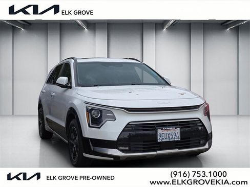 Certified 2023 Kia Niro SX image 1