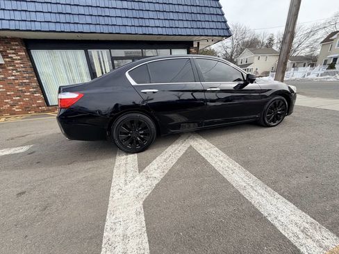 Used 2015 Honda Accord EX-L image 9