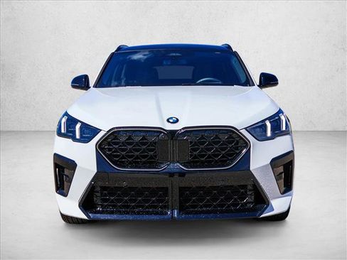 New 2026 BMW X2 xDrive28i AWD/4WD image 2
