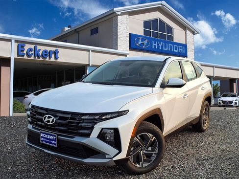 New 2026 Hyundai Tucson Blue SE image 1