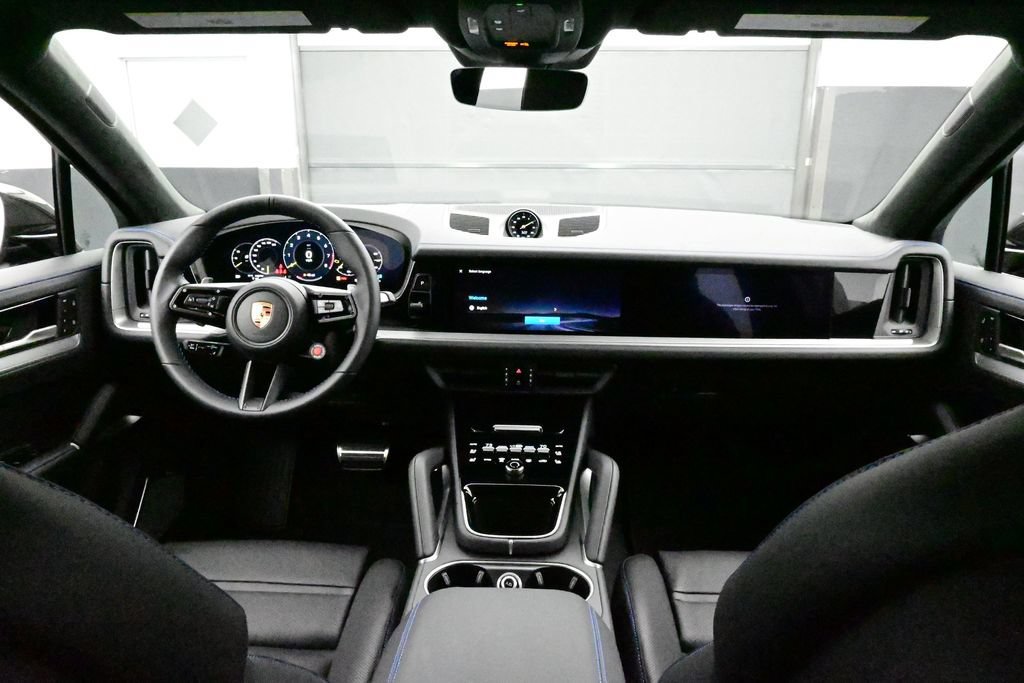 Certified 2026 Porsche Cayenne Turbo GT AWD/4WD image 20