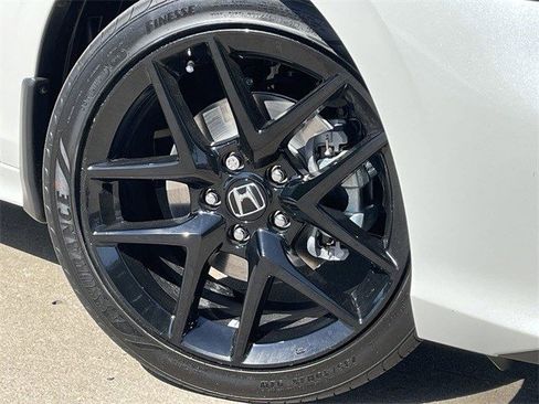 New 2025 Honda Civic Sport image 9