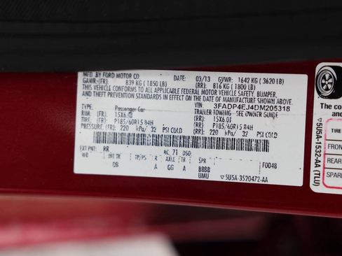 Used 2013 Ford Fiesta SE FWD image 38