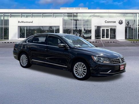 Used 2017 Volkswagen Passat 1.8T SE FWD image 3