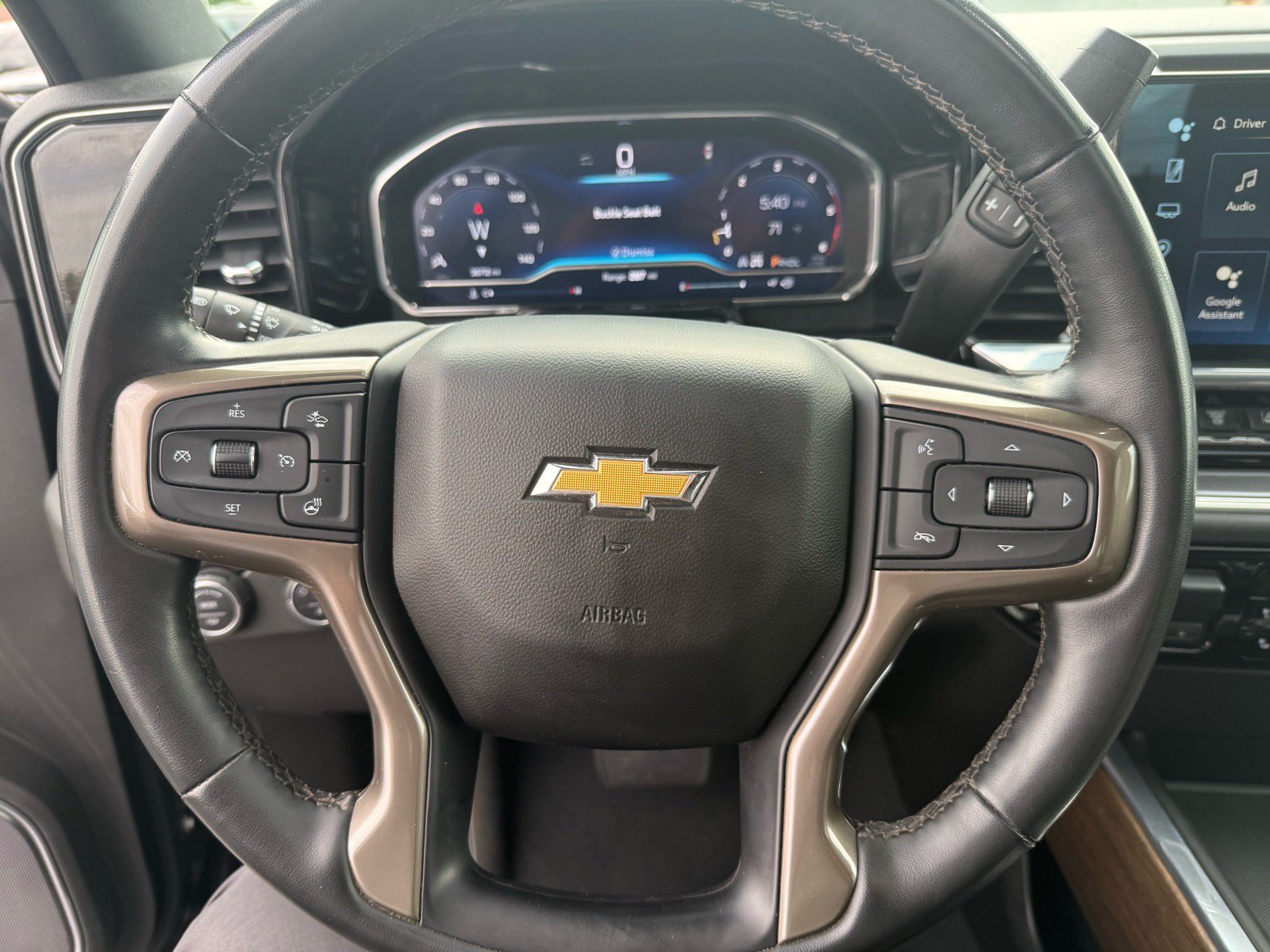 Used 2024 Chevrolet Silverado 2500 High Country w/ High Country Premium Package AWD/4WD image 28