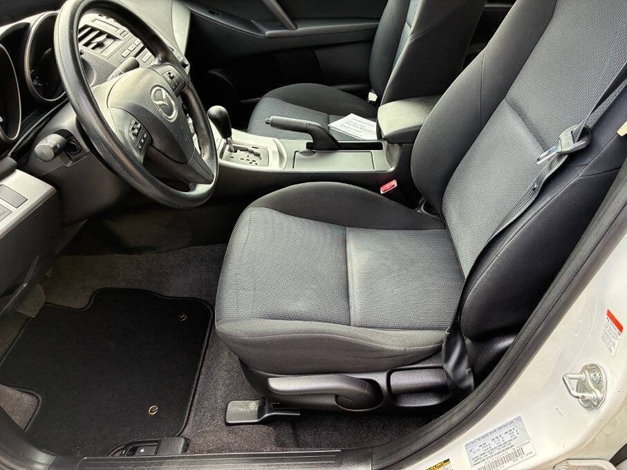 Used 2010 MAZDA MAZDA3 i Touring FWD image 18