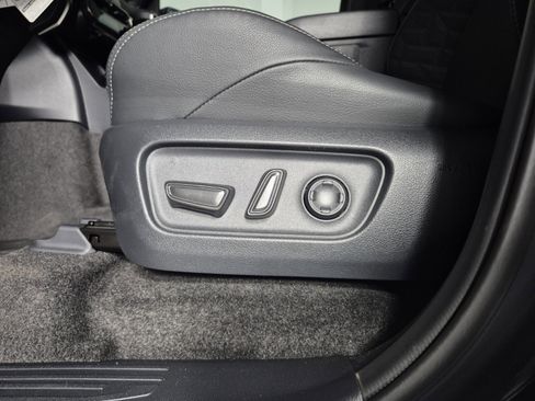 New 2025 Toyota 4Runner TRD Off-Road Premium image 23