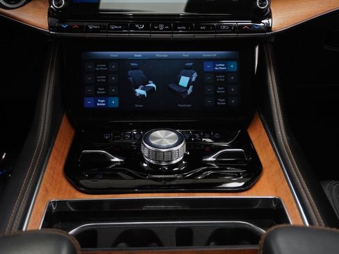 Certified 2023 Jeep Grand Wagoneer L Series III w/ HD Trailer Tow Package AWD/4WD image 31