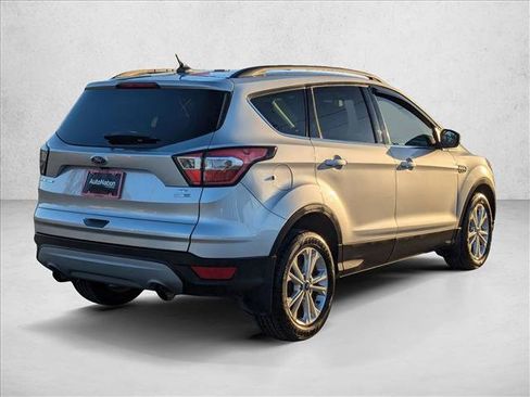 Used 2018 Ford Escape SE w/ SE Sync 3 Package image 5