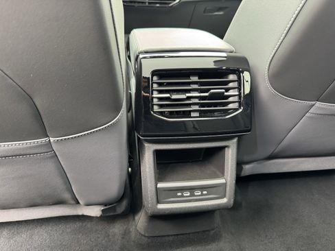 Certified 2023 Volkswagen ID.4 Pro S image 32