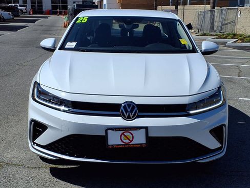 Used 2025 Volkswagen Jetta S FWD image 2