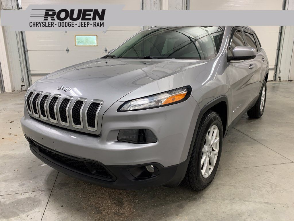Used 2017 Jeep Cherokee Latitude w/ Cold Weather Group AWD/4WD 360° Tour