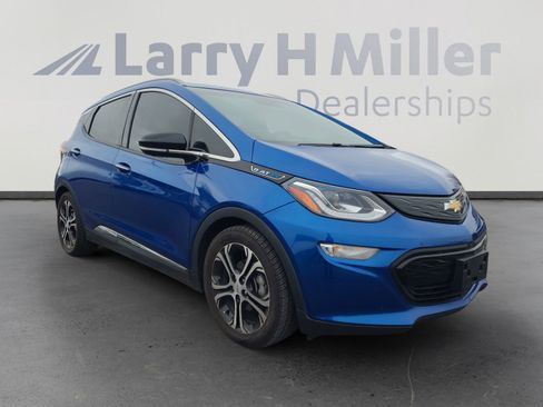 Used 2020 Chevrolet Bolt Premier w/ Infotainment Package image 7