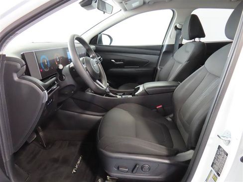 Used 2025 Hyundai Tucson SEL FWD image 16