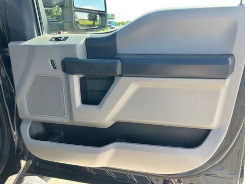 Used 2022 Ford F350 XL w/ STX Appearance Package AWD/4WD image 12