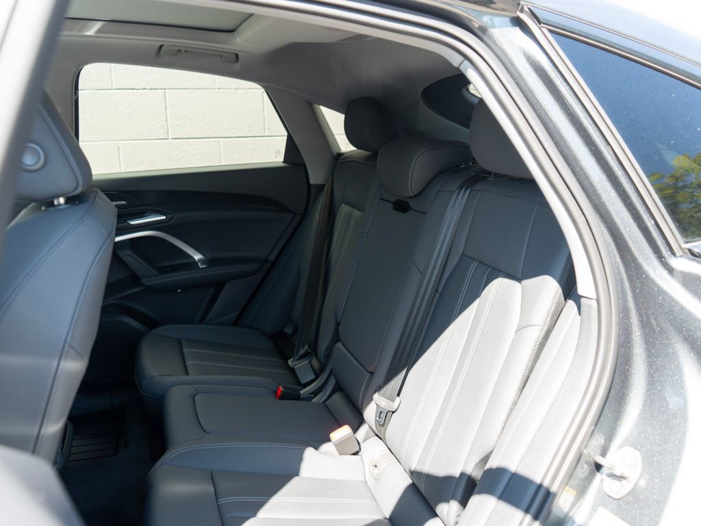 New 2026 Audi Q5 Premium Plus AWD/4WD image 9