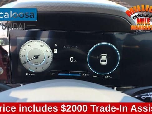 Used 2025 Hyundai Elantra SEL image 15