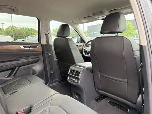 New 2026 Volkswagen Atlas SE FWD image 19