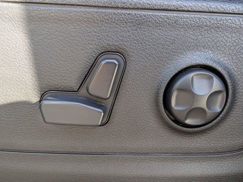 Used 2019 RAM 1500 Big Horn image 10