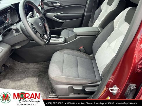 Certified 2024 Chevrolet Trax RS w/ Driver Confidence Package FWD image 17