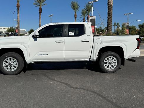 New 2026 Toyota Tacoma SR5 image 3