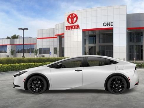 New 2026 Toyota Prius Plug-In Hybrid FWD image 7