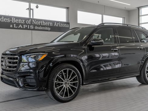 Certified 2025 Mercedes-Benz GLS 450 4MATIC w/ AMG Line Exterior image 3