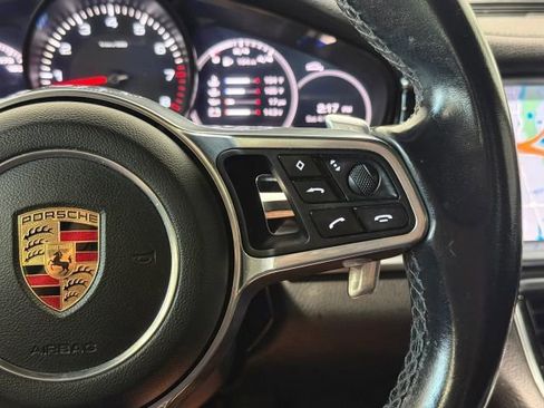 Used 2017 Porsche Panamera 4 image 17