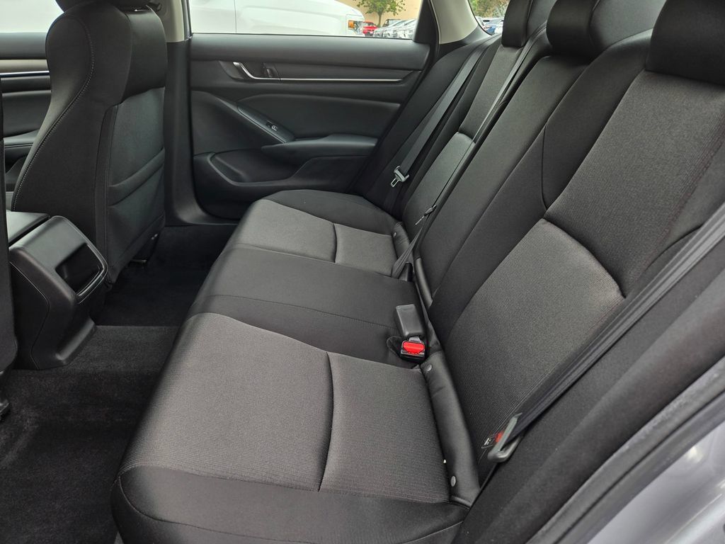 Used 2022 Honda Accord LX image 13