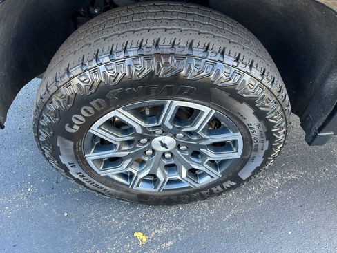 Certified 2024 Chevrolet Colorado Z71 w/ Z71 Convenience Package 2 image 14