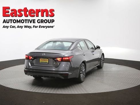 Used 2023 Nissan Altima 2.5 SV FWD image 38