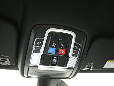 New 2026 RAM 1500 4x4 Crew Cab image 35