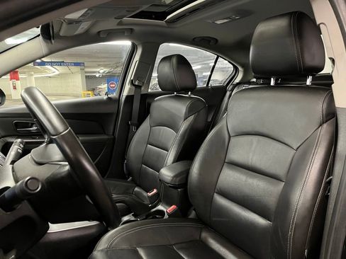 Used 2014 Chevrolet Cruze LT w/ RS Package image 16
