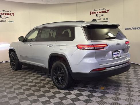 Used 2023 Jeep Grand Cherokee L Laredo w/ Luxury Tech Group I image 11