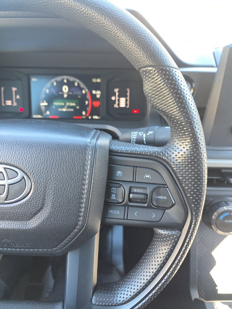 Used 2025 Toyota Tacoma SR AWD/4WD image 22