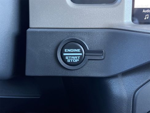 New 2025 Ford Bronco Outer Banks w/ Sasquatch Package image 5