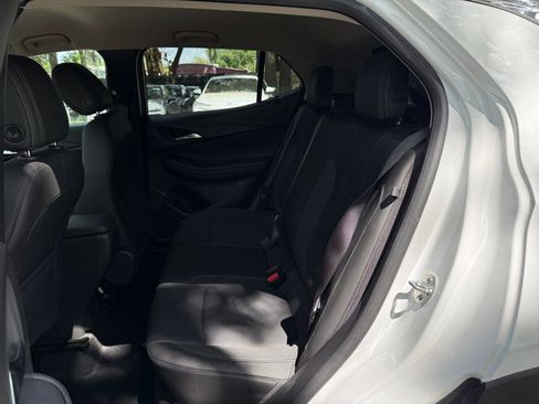 Used 2025 Buick Encore GX Preferred image 36