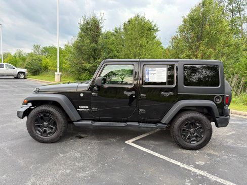 Used 2016 Jeep Wrangler Unlimited Sport w/ Quick Order Package 24S AWD/4WD image 3